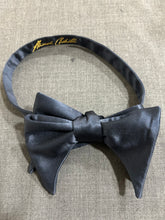 Load image into Gallery viewer, Navy Batwing Bow Tie Pre Tied Anoush Chohilli
