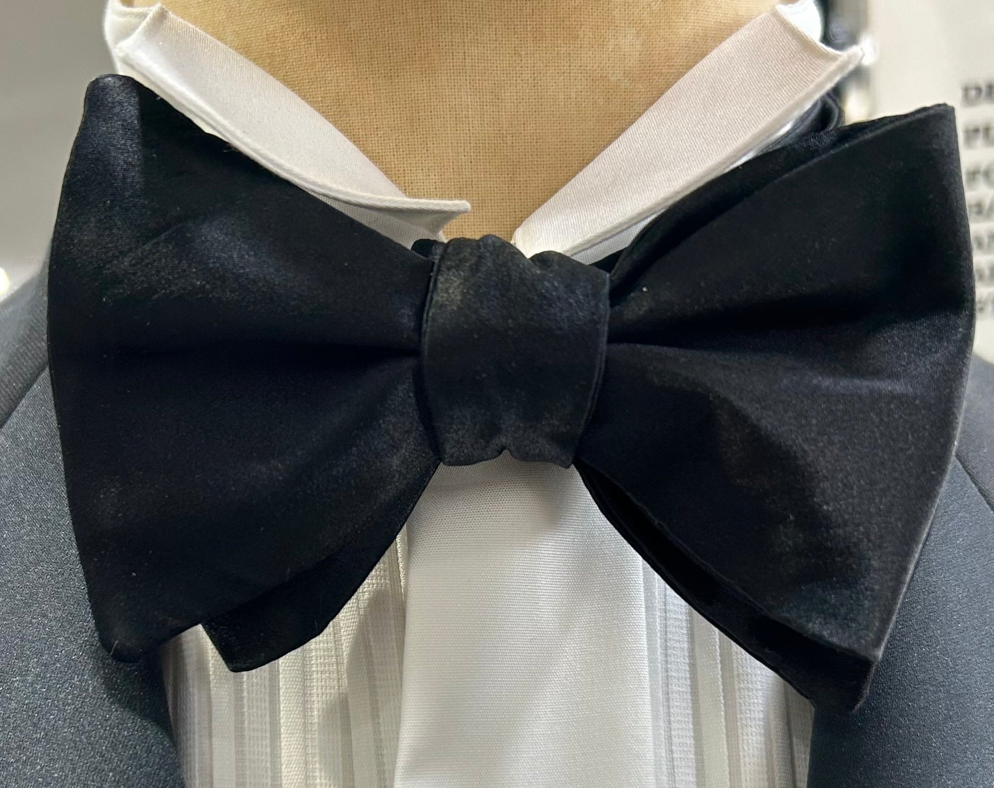 how to tie a butterfly bow tie